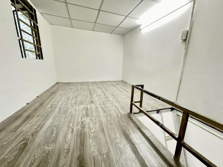 PHÒNG TRỌ BÌNH THẠNH 3TR9, GÁC CAO,RỘNG CỬA SỔ THOÁNG MÁT NGAY TRUNG TÂM