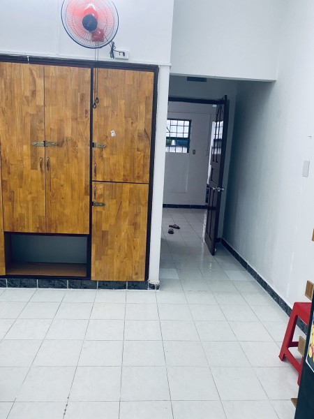 Phòng trọ 65 bàu cát 2 . 28m2 đầy dfur nội thất, máy lạnh, tủ lạnh, máy giặt, toillet riêng