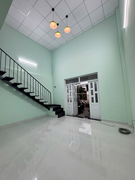 Cho thuê nhà nguyên căn, mới xây dựng điện nước theo nhà nước