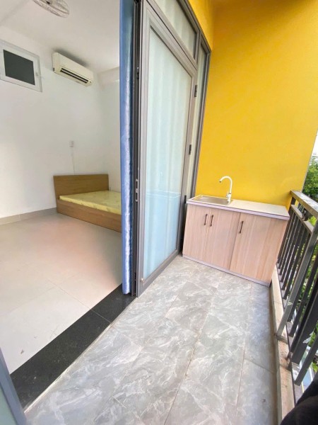 CHO THUÊ PHÒNG 34m2 CÓ CỬA SỔ VÀ BAN CÔNG LỚN Ở BÌNH THẠNH ĐỐI DIỆN ĐẠI HỌC VĂN LANG