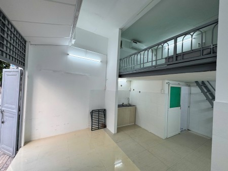 nhà nguyên căn vừa ở vừa kinh doanh ngay dương bá trạc có gác
