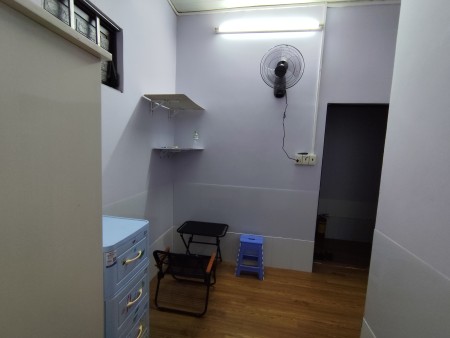 Phòng 3,2tr. Tối đa 1ng 1xe là sinh viên/ nv văn phòng. Xe rộng rãi