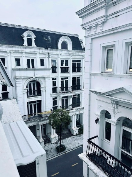 (HOT) Cho thuê studio LOUIS 2 ,KĐT LOUIS Đại Mỗ. giá chỉ từ 3tr5/th.