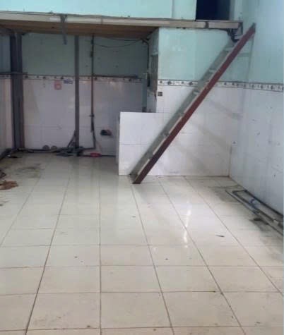 Ảnh 3 - Phòg( nhà nhỏ )4•8 + gác lửng mới sơn. Mặt hẻm thôg 6m .…