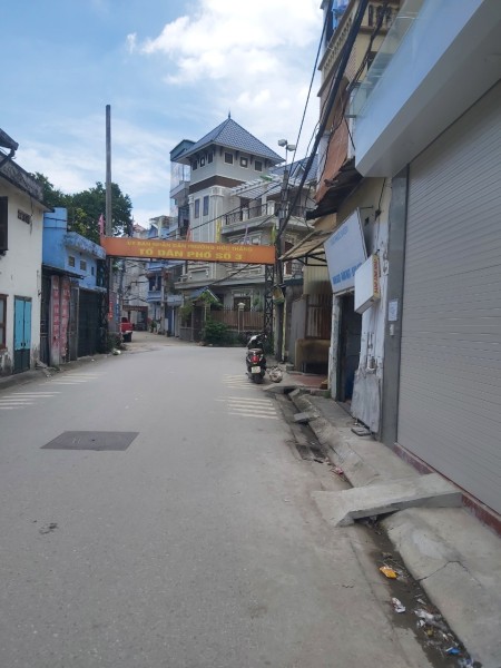 Phòng trọ 25m2 đẹp khép kín giá rẻ, điện nước giá rẻ. Có điều hòa 2 chiều, máy nước nóng, lạnh đủ