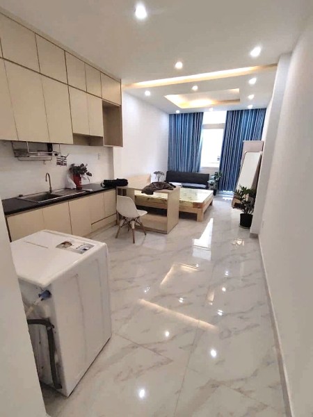 Phòng 50m2, cửa sổ, máy giặt riêng, Ung Văn Khiêm, Bình Thạnh, gần đh Hutech, Hồng Bàng, Hàng Xanh