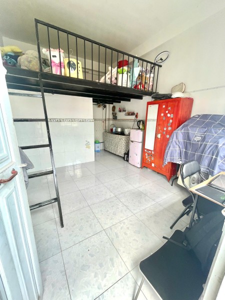 PASS PHÒNG TRỌ RỘNG 30M2 CÓ GÁC