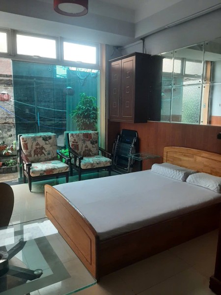 Chính chủ cho thuê nhà nguyên căn ngay trung Tâm quận 5, có 2PN, 1WC, đầy đủ thiết bị cần thiết