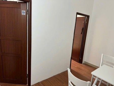 2PN Full Nội Thất Mới 100% Gần Sát Trường Đại Học, Qua Q1 Sát bên, Mặt Tiền