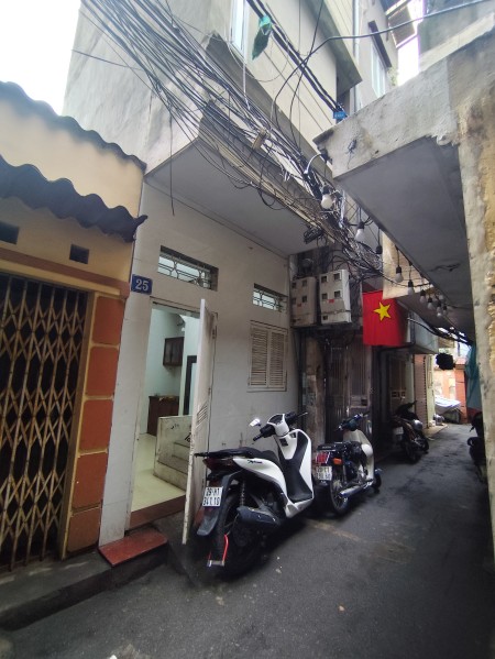 Nhà riêng biệt, gần BV Bạch Mai, trường đại học,chợ