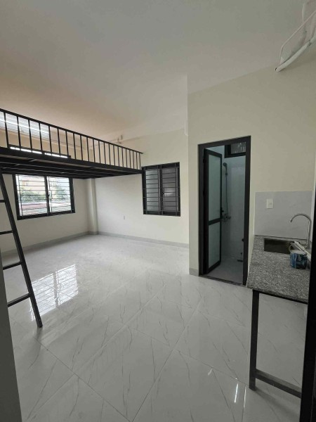 PHÒNG MỚI, CÓ GÁC, CÁCH ĐH NTT 300M