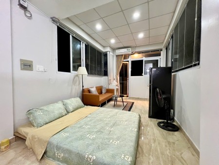  Cho thuê căn hộ Studio ban công thoáng mát tại trung tâm Q4 