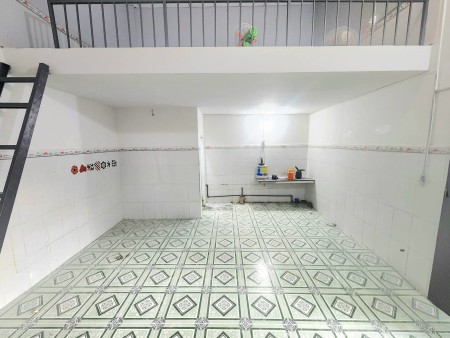 Phòng Mới rộng 3 - 4 Người ở TTHC Dĩ An, Đi Làng Đại Học 15 phút Giờ Tự Do, KO Chung Chủ
