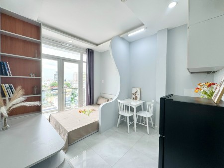 Cho thuê CHDV full nội thất Q1-Nguyễn Văn Cừ- gần ĐH KHTN - thang máy - mặt tiền đường