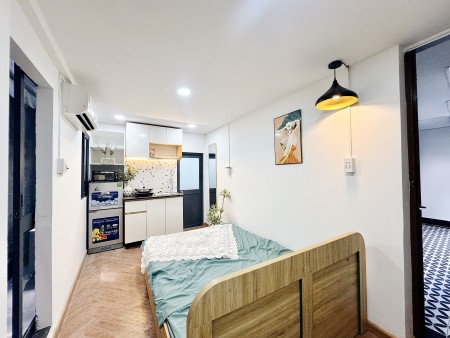 Cho thuê Studio giếng trời, sân phơi riêng – gần ĐH Văn Hiến, Tân Bình