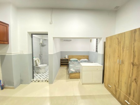 CHO THUÊ PHÒNG FULL NỘI THẤT CỬA SỔ THOÁNG Ở BÌNH THẠNH GẦN ĐH UEF, FTU, UTH, HIU, - LH: 0334998413