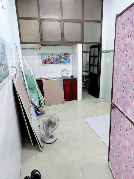 Cho Thuê Phòng Q10,rộng rãi thoải mái.mới keng.tầng trệt.tolet riêng.3tr1