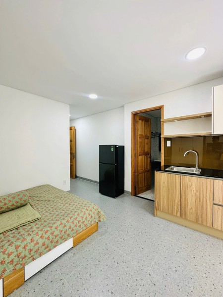 cho thuê phòng 30m2 Đường Lý Chính Thắng Q3_Có thang máy_Phường Võ Thị Sáu ( giờ giấc tự do )
