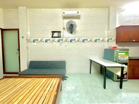 Chính chủ cho thuê phòng full nội thất, gần sân bay, 30m2, giá 5tr