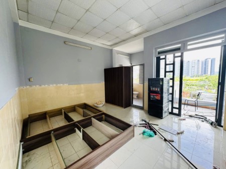 Phòng trọ mới xây , nội thất chưa bóc seal