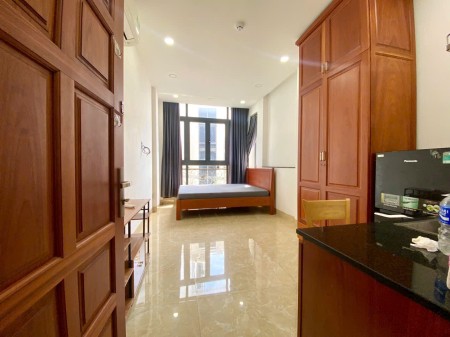 Căn Hộ Full Nội Thất - Thang Máy - Cửa Sổ - Khu Phan Xích Long - Ngã Tư Phú Nhuận