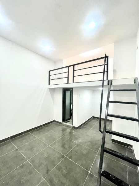Phòng Gác Cao Mới Xây Rộng 35m2_Đủ Nội Thất