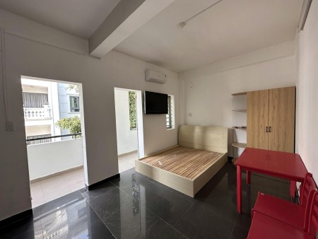 CHO THUÊ PHÒNG 40m2 CỬA SỔ VÀ BAN CÔNG THOÁNG MÁT Ở BÌNH THẠNH GẦN ĐẠI HỌC VĂN LANG - LH: 0334998413