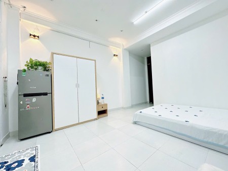 THUÊ NGAY CĂN HỘ FULL NỘI THẤT TÁCH BẾP GIÁP Q1, Q3 - CHỢ BÀ CHIỂU