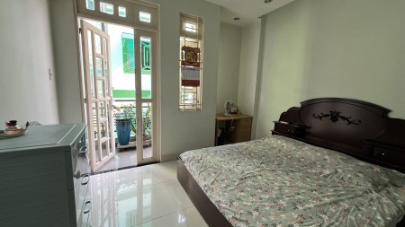 Phòng cho sinh viên, làm việc - đường An Bình, quận 5