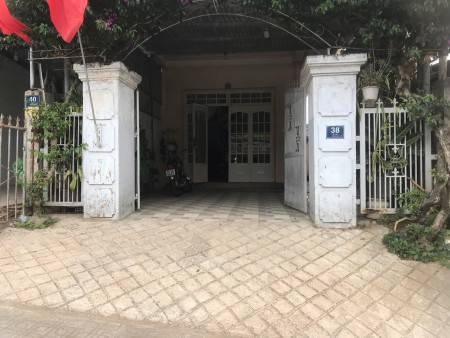 Nhà mặt tiền cấp 4, 45m2 đường mê linh, p9, đà lạt