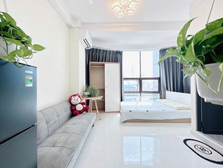 Phòng Full Nội Thất Cửa Sổ Trời Rộng 40m2 Ngay Chợ Bà Chiểu Gần Q1