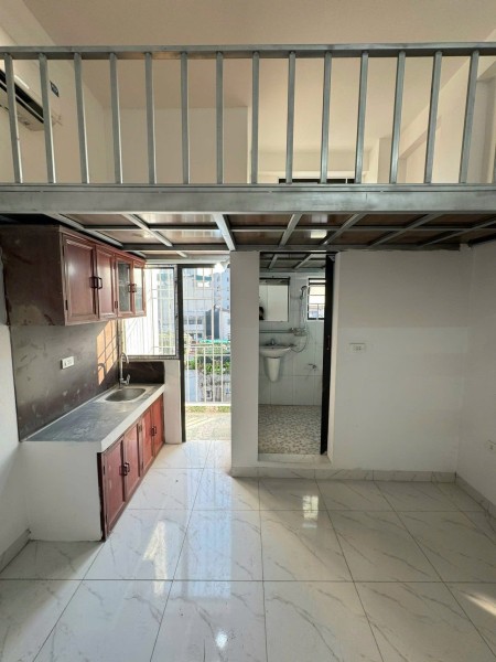 Nhượng phòng trọ vskk, pccc đầy đủ, thang máy