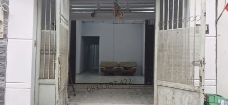 Cho thuê nhà nguyên căn 4x17, 1 trệt 1 gác suốt, Đường xe hơi 8m, Ngã Tư Ga.