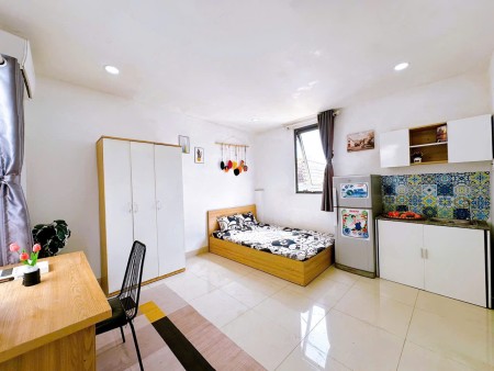 CHO THUÊ PHÒNG FULL NỘI THẤT 30m2 CỬA SỔ ĐÓN NẮNG Ở BÌNH THẠNH GIÁP Q3,Q1 - LH: 0334998413