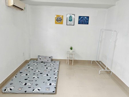 PHÒNG TRỌ ĐẸP – CÓ MÁY LẠNH – NGAY TRƯỜNG BƯU CHÍNH VIỄN THÔNG