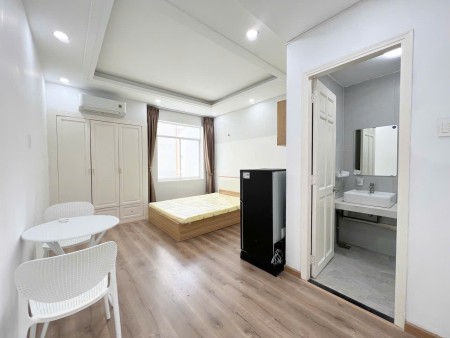 PHÒNG STUDIO CỬA SỔ TRỜI LỚN FULL NỘI THẤT GẦN RMIT, TDTU