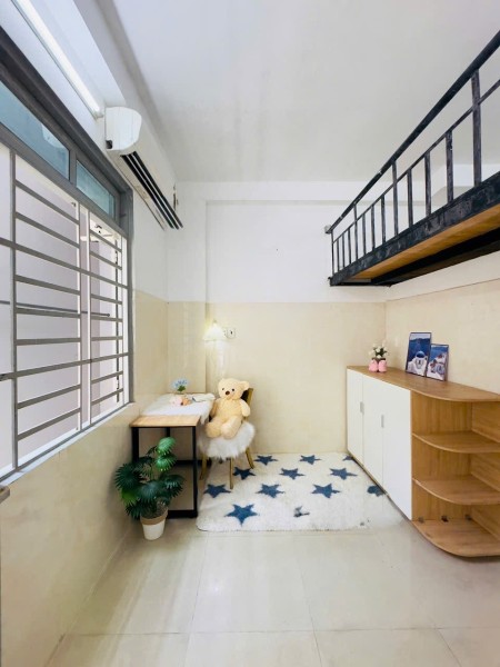 CĂN HỘ GÁC LỬNG TÁCH BẾP CÓ CỬA SỔ THOÁNG MÁT NGAY TÂN BÌNH