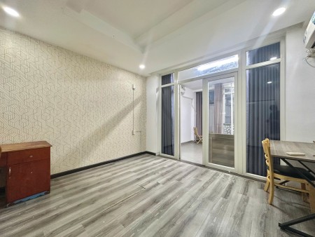 Cho thuê phòng trọ quận 1_1 tầng riêng biệt 70m2_Full Nội Thất_Máy Giặt Riêng_Gần Bùi Viện