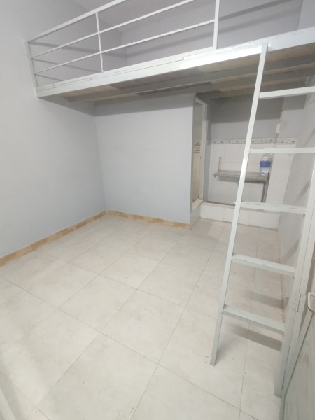 Phòng góc có gác 2,6 triệu. Có Hỗ trợ cọc. Đường Số 6. P4. Q8