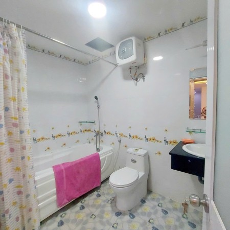 Chung cư 590, CMT8, Phường 11, Quận 3: 85m2,2p ngủ,2wc, 13tr