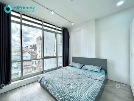 CHO THUÊ CĂN HỘ 2 PHÒNG NGỦ-MẶT TIỀN SIÊU RỘNG THOÁNG -NHÀ XE- THANG MÁY-MÁY GIẶT RIÊNG TRUNG TÂM Q5