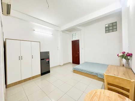 Cho thuê phòng trọ giá rẻ Q3 - 30m2 - gần ĐH Kinh Tế UEH - 300m Công Viên Lê Thị Riêng