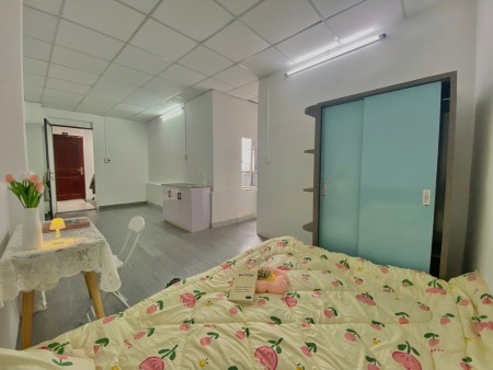 Cho Thuê Stufio Cửa Sổ Trời Mới Xây_Đầy Đủ Nội Thất Như Hình_Giá chỉ 3Tr5