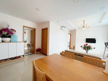 chung cư Ruby,Tân Bình rộng 90m2, 2p ngủ, NTCC giá 10,5tr