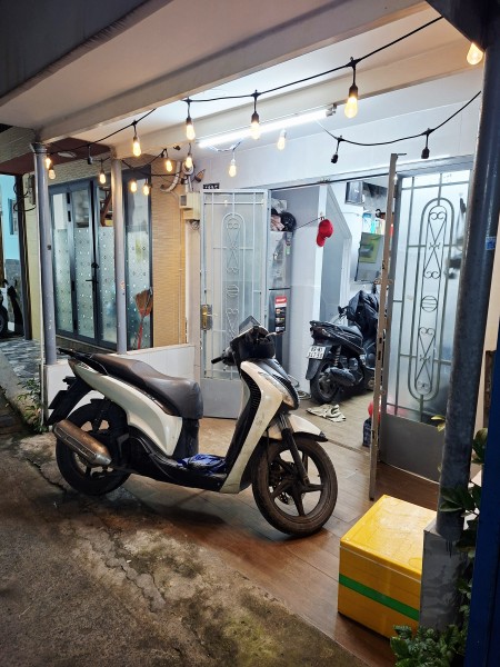 Cho thuê nhà nguyên căn.2phòng 2tolet 2máy lạnh.7tr8