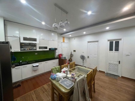 Chung cư HuD, Điện Biên Phủ,BT: 90m2, 3p ngủ,2wc,14tr, NT mới