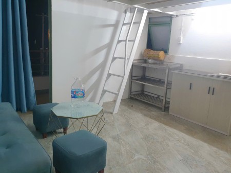 Cho thuê 2 phòng trọ đủ tiện nghi, giờ tự do, bancon rộng. Giá 3tr/th và 3tr500/th 0918707912 Hiền