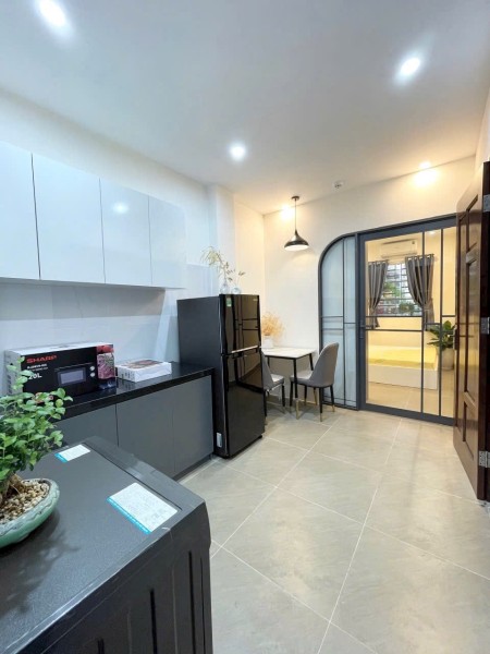 1PN FULL NỘI THẤT TÁCH BẾP RỘNG 40M2 NGAY BÙI ĐÌNH TUÝ GẦN Q1, Q3, PHÚ NHUẬN