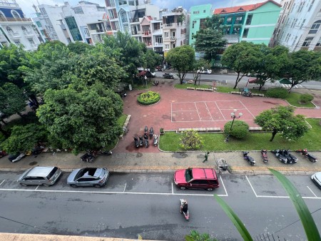 Đi đến slide 8