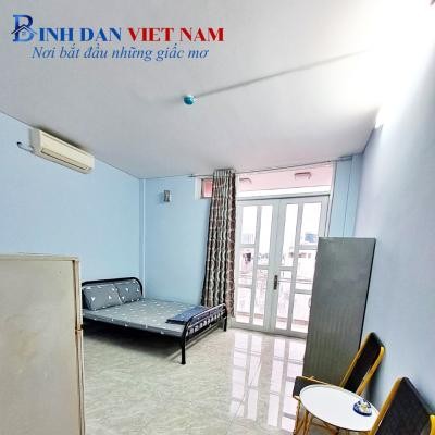 Cho thuê phòng trọ full nội thất có ban công ở mặt tiền Điện Biên Phủ, Q10
